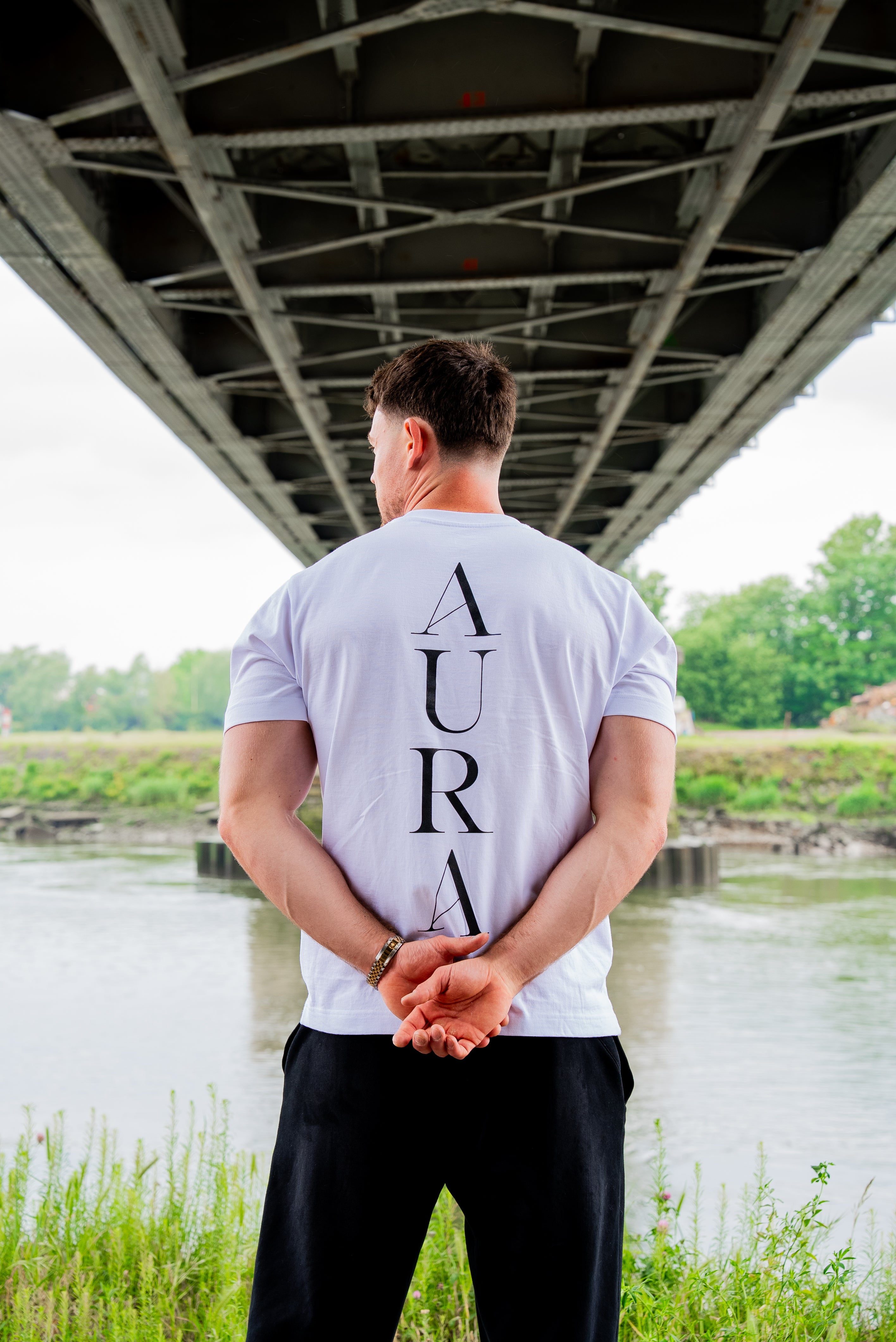 T-Shirt AURA