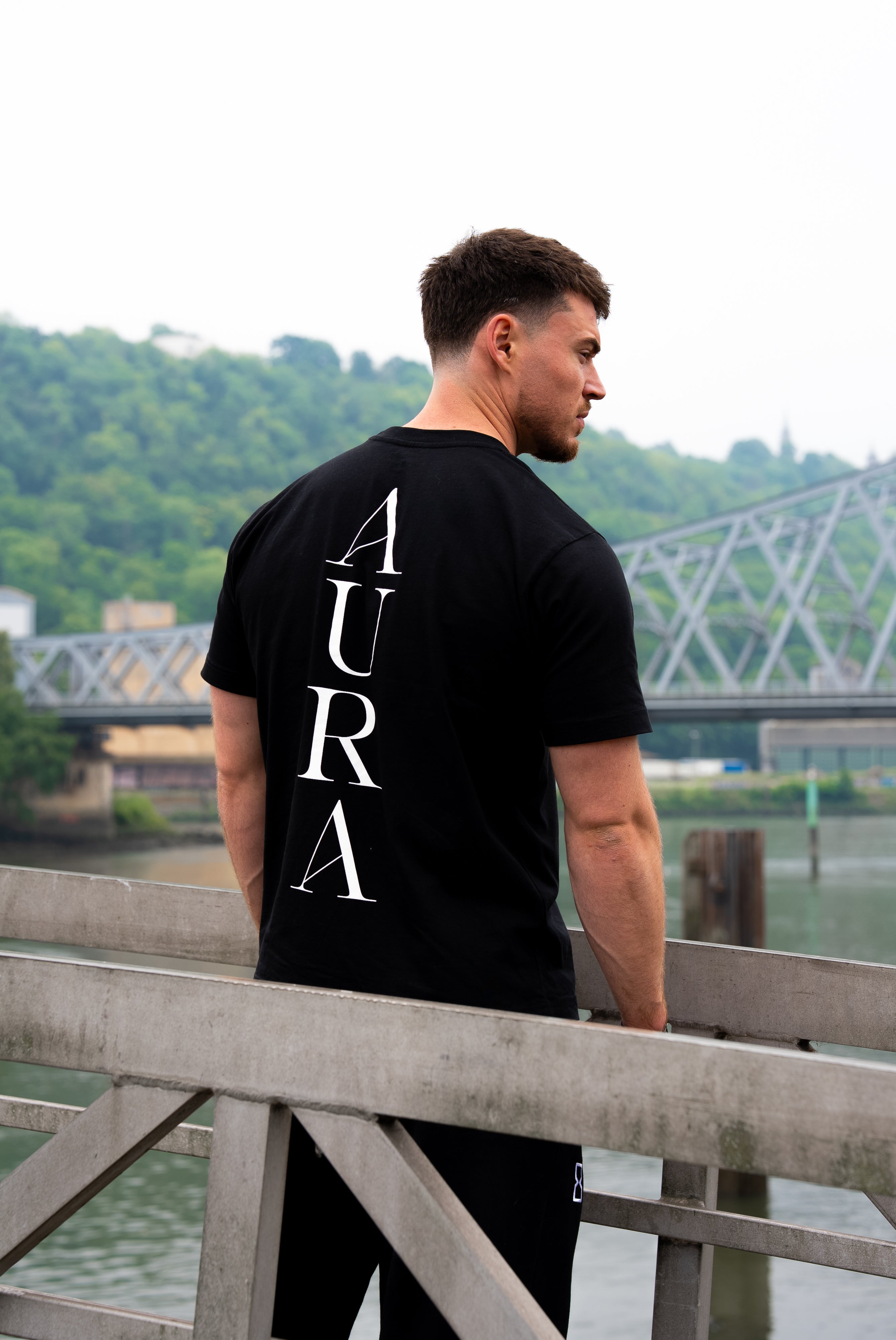 T-Shirt AURA